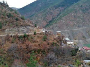 Mahalle Yolundaki Çökme Tünel İnşaatını Durdurdu