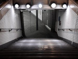 Fransa’da Emeklilik Reformuna Karşı Grev Ve Protestolar Başladı