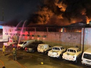 Kuveyt’te Sanayi Bölgesinde Yangın