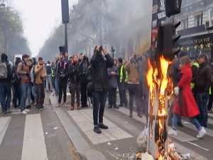 Fransa’da Eylemlere 285 Bin Kişi Katıldı