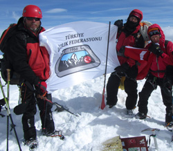 Kaçkar Dağı Kış Zirve Tırmanışı