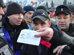 Eski Ukrayna Devlet Başkanı Poroşenko’ya Yumurtalı Saldırı