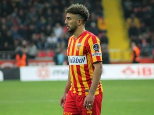 Bilal Başacıkoğlu, Kayserispor’a Veda Etti