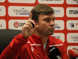 Ertuğrul Sağlam: "Türk Futboluna Yetenekli Oyuncular Kazandıracağız"
