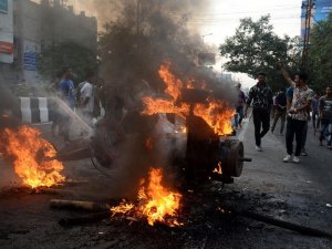 Hindistan’da Vatandaşlık Yasası Protestosu: 1 Ölü