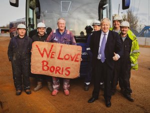 İngiltere’de Muhafazakar Parti 2 Yıl Aradan Sonra Tek Başına İktidar