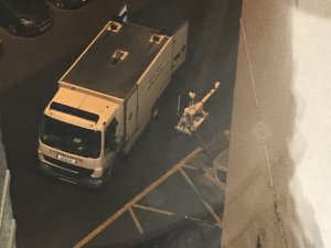 İngiltere’de Seçim Noktası Yakınlarında Şüpheli Cihaz Bulundu