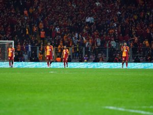 Galatasaray, Rakip Eksikken 6 Gol Yedi