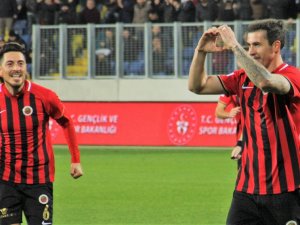 Romanya’da Stancu Manşetlerde