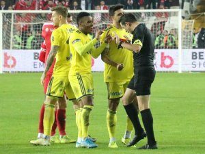 Rodrigues İçin Gözler Pfdk’da