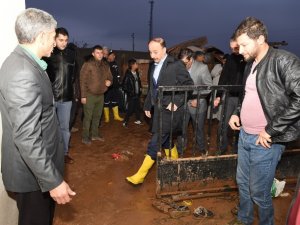 Şanlıurfa Valisi Sel Bölgesini Ziyaret Etti