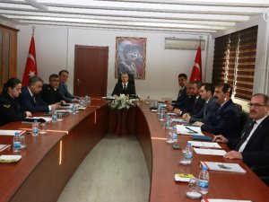 Artvin’de, Kadına Şiddetle Mücadele İçin Eş Zamanlı Toplantı Gerçekleştirildi