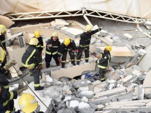 Üniversitenin Duvarı Çöktü: 2 Ölü, 13 Yaralı