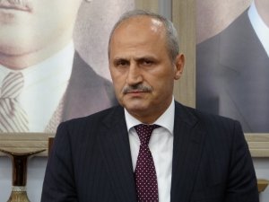 Bakan Turhan: “Yakında Kazmayı Vuracağız”