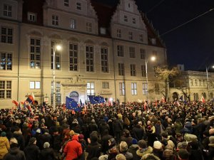 Polonya’da On Binler Yine Sokaklarda