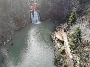 Türkiye’de Eşi Benzeri Olmayan Yürüyüş Yolu Ziyaretçi Akınına Uğruyor