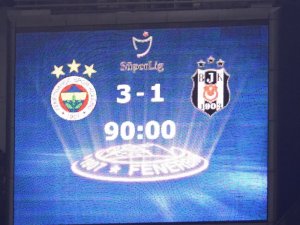 Süper Lig: Fenerbahçe: 3 - Beşiktaş: 1 (Maç Sonucu)