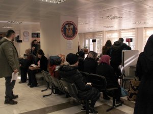 Gümüşhane Nüfus Müdürlüğü’nde Kimlik Yenileme Telaşı