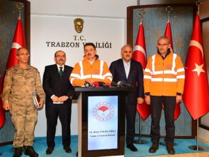 Bakan Pakdemirli: “Toplam 75 Yangının 38 Tanesi Söndü, 17 Yangın Hala Devam Etmekte”