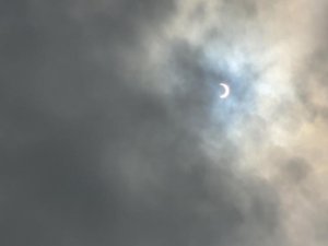 Singapur’da “Halkalı Güneş Tutulması” Görsel Şölen Oluşturdu