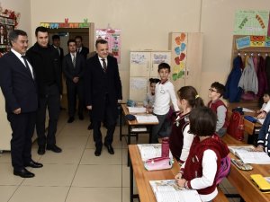Vali Taşbilek’ten Minik Öğrencilere ‘Ensar’ Teşekkürü