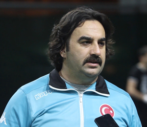 Rize'de Kredi Yurtlar Kurumu Gençleri Kortlarda