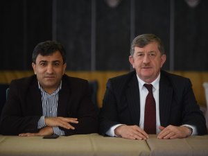 Ak Parti Ortahisar İlçe Toplantısı Yapıldı