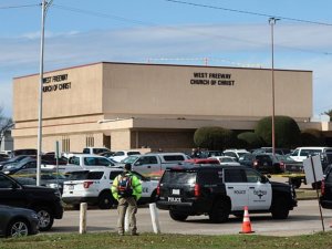 Kiliseye Silahlı Saldırı: 2 Kişi Hayatını Kaybetti