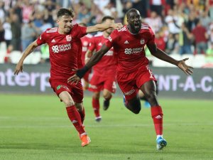 Sivasspor Uzatmalarda 6 Gol Attı