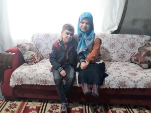 Cüce Çift İş İstiyor