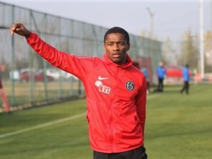 Transferin Gözde İsmi Jesse Sekidika Eskişehirspor Kampına Dahil Edildi