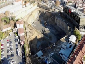 Taş Yapı’nın Üç Yıldır Bitmeyen Temel Kazma Çalışması Havadan Görüntülendi