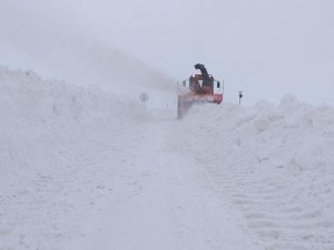 Giresun’da 88 Köy Yolu Kardan Ulaşıma Kapandı