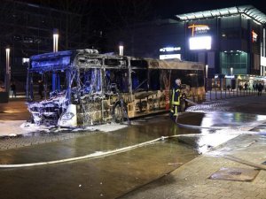 Almanya’da Seyir Halindeki Otobüs Alev Aldı