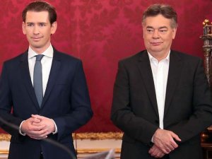 Avusturya’da Yeni Hükümet Göreve Başladı