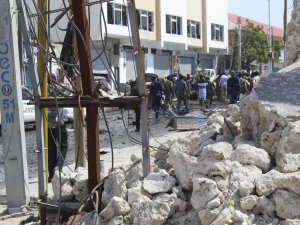 Somali’deki Bombalı Saldırıda 3 Kişi Öldü