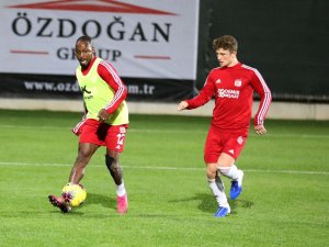 Sivasspor’un Antalya Kampı Devam Ediyor