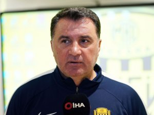 Mustafa Kaplan: “İki Kanat, 1 Santrfor Oyuncusuna İhtiyacımız Var”