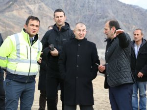 Artvin Valisi Doruk Yusufeli Yeni Yerleşim Yerinde Fidan Dikti