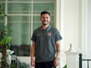 Alin Toşca: “Hagi, Popescu Ve Lucescu’yu Duymak Beni Gururlandırıyor”