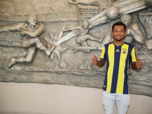 Jailson: “Fenerbahçe’de Kalmak İstiyorum”