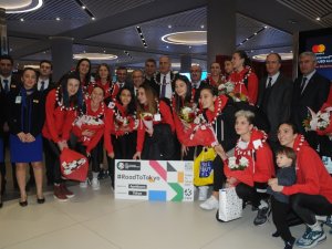 Şampiyon Milliler Yurda Döndü