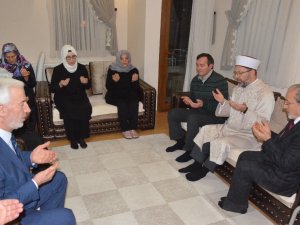 Diyanet İşleri Başkanı Ali Erbaş, Ceren Özdemir’in Ailesine Taziye Ziyaretinde Bulundu