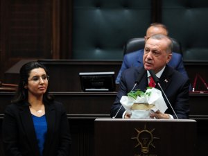 Cumhurbaşkanı Erdoğan, Kürsüyü Şehit Mehmet Şirin Demir’in Kızına Bıraktı