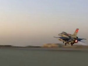 Mısır’da Askeri Tatbikatta Savaş Uçağı Düştü: 1 Ölü