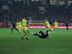 Ziraat Türkiye Kupası: Kayserispor: 0 - Fenerbahçe: 0 (Maç Sonucu)