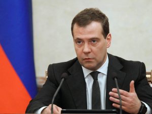 Medvedev Partisinin Genel Başkanlığına Devam Edecek
