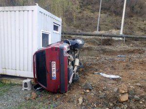 Gümüşhane’de Gizli Buzlanma Kazaya Neden Oldu: 2 Yaralı