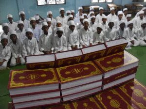 Buz Hokeyi Maçında Kavga