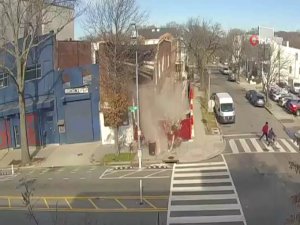 Abd’de Bir Bina Aniden Çöktü